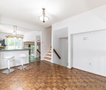 For Lease - 241 Weldrick Road, Richmond Hill, Ontario - Photo 6