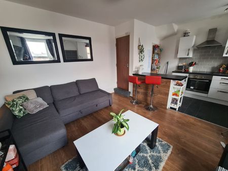 3 Bed - 21 Pennington Street, Woodhouse, Leeds - LS6 2JP - Student - Photo 3