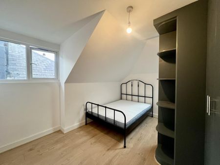 3 bedroom flat to rent - Photo 5
