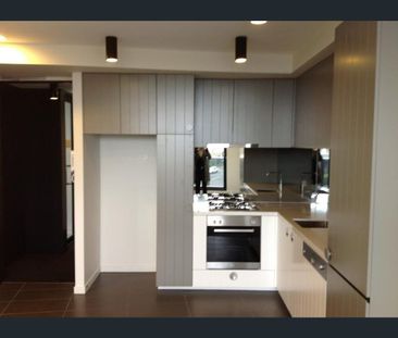 2/1038 Mt Alexander Road, Essendon, Vic 3040 - Photo 4