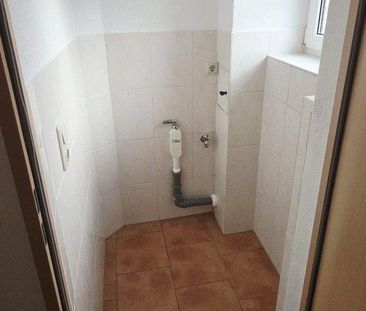 Nossen! Bezaubernde 2-Zimmerwohnung ... Laminat ... Tageslichtbad .... - Photo 3