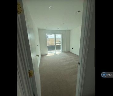 2 bedroom penthouse to rent - Photo 6