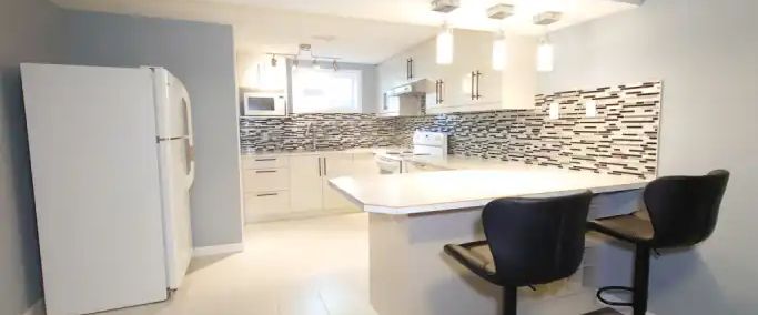 Spacious 1 Bedroom Basement Suite Near University of Calgary | 4324 Varsity Drive Northwest, Calgary - Photo 1