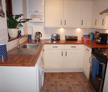 2 bedroom terraced house to rent - Photo 6