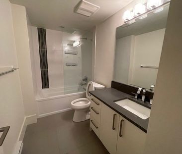 Newer One Bedroom Suite in White Rock - Photo 5