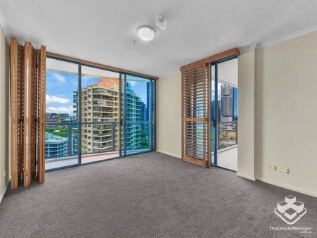 An Entertainer - Photo 5