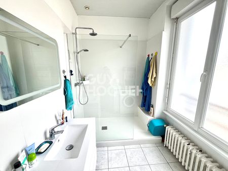 Location Appartement 3 pièces 66m² - Photo 4