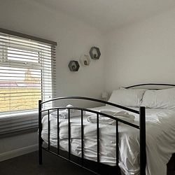 30 High Street, Broadstairs, CT10 1LH, Kent - Photo 3