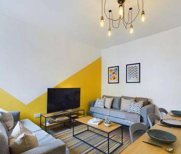 6 bedroom house to rent - Photo 1