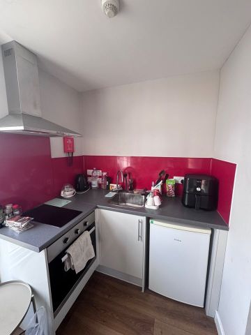 Studio Flat, Regents Rd, LE1 - Photo 5