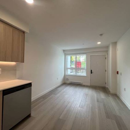 Newly Built Townhouse, 1 Bed, Pet Friendly, Rooftop Lounge & More - Photo 3