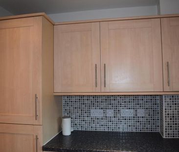 2 bedroom apartment to rent - Photo 6