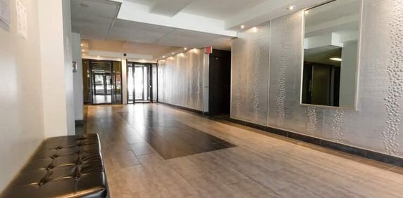 1 CH - 1 SDB - Montréal - $970 /mo - Photo 2