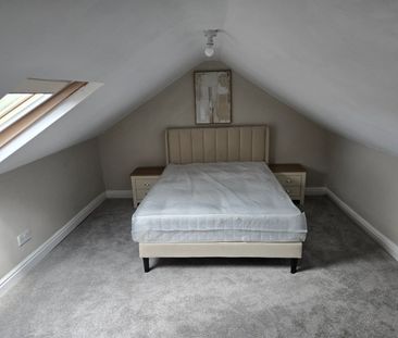 3 Bed Terraced House, Fox Green Crescent, B27 - Photo 1