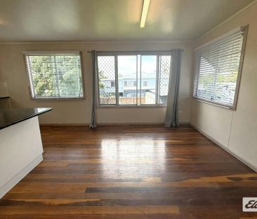 Spacious Family Home in Westlawn - Photo 1