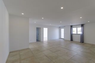 Apartment 3 bedrooms Mafra for rent - garage, great location, quiet area - Photo 3
