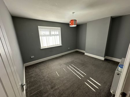 3 Bed Detached House, Dorien Road, L13 - Photo 2
