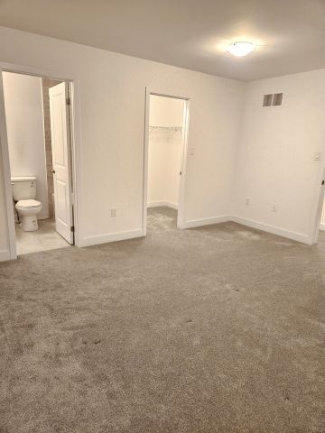 For Lease - 33 Turnberry Lane, Barrie, Ontario - Photo 5