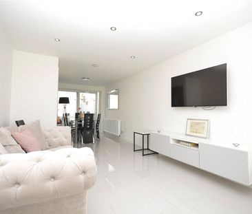 3, Southleigh Garth, Leeds, West Yorkshire, LS11 5XJ - Photo 1