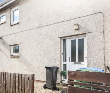 2 bedroom terraced house to rent - Photo 4