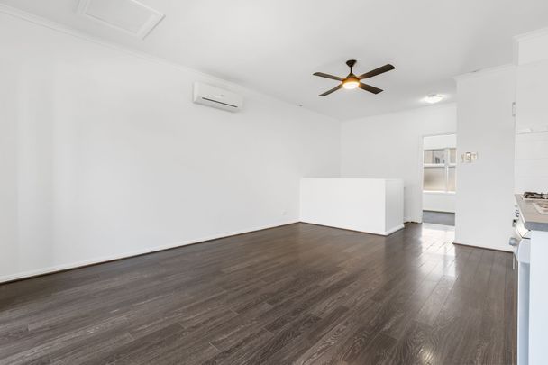 2 Bedroom townhouse in the heart of Munno Para - Photo 1