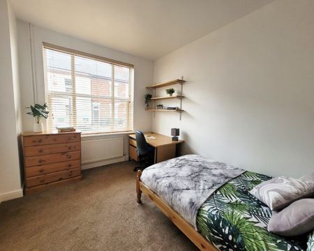 8 Bedrooms, 47 Lower Ford Street – Student Accommodation Coventry - Photo 5