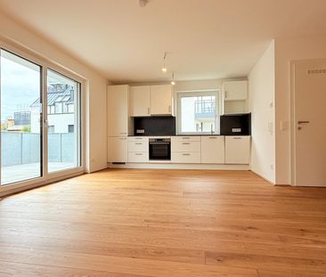 Sonnige Aussichten: 4 Zimmerwohnung mit Terrasse und Erstbezug! - Photo 2