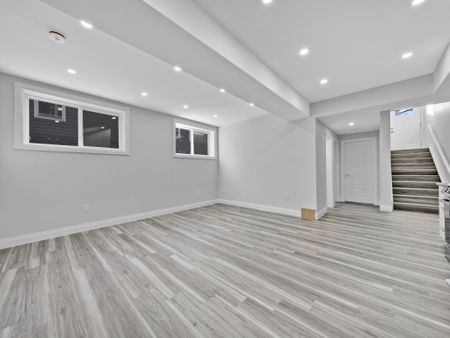 For Lease - 3549 Peter Street Unit# 3, Windsor, Ontario - Photo 2