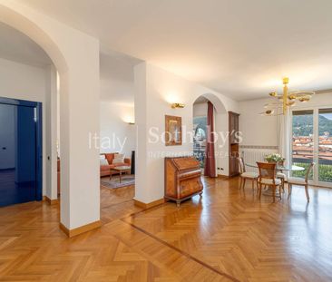 Appartamento via Alessandro Manzoni, Sant'Agostino, Como - Photo 1
