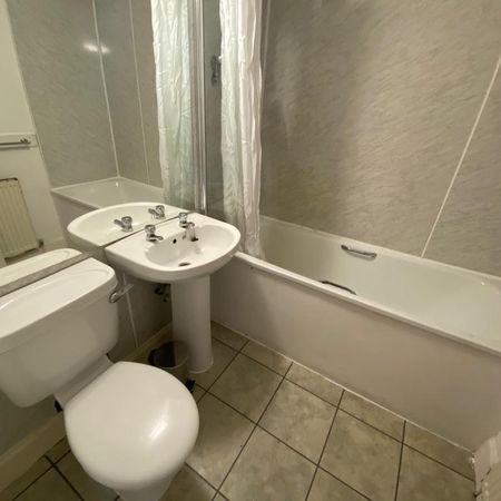 1 bedroom flat to rent - Photo 4