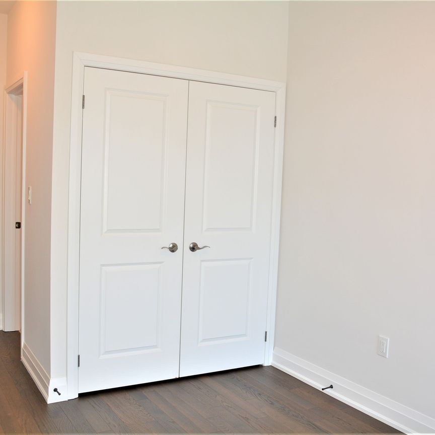 For Lease - 2452 Belt Lane, Oakville, Ontario - Photo 1
