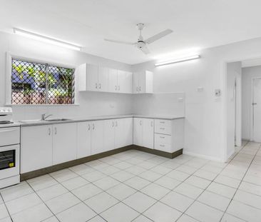 PERFECT PLACE TO CALL HOME - SIDE ACCESS & UNFURNISHED - Photo 2