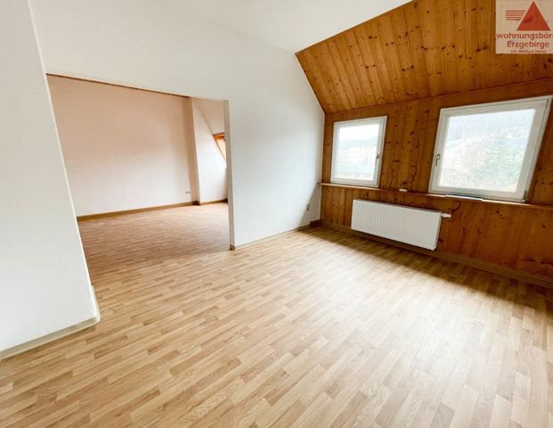 2,5-Raum-Dachgeschosswohnung in Aue zu vermieten - Photo 1
