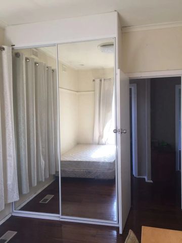 3-bedroom shared house, Meldan St - Photo 4