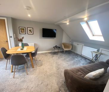 The Philog, Cardiff, Whitchurch - Photo 2