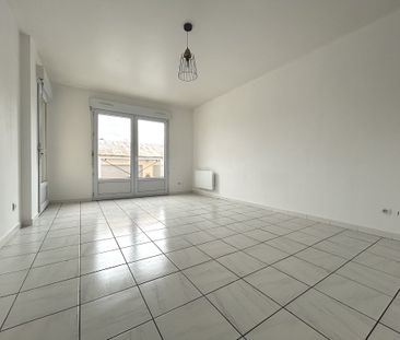 Location Appartement 1 pièce 33m² - Photo 4