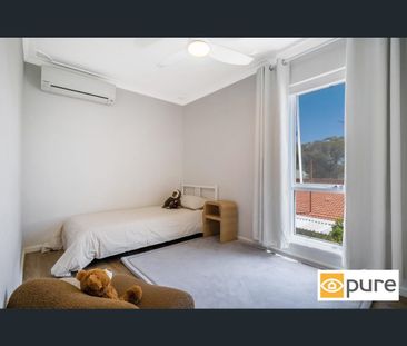 10 Links Court, Claremont, WA 6010 - Photo 1