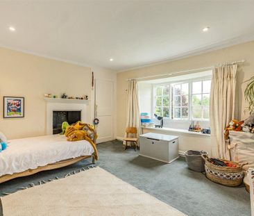 5 bedroom detached house to rent - Photo 4