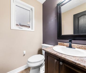 For Lease - 1821 Lamstone Street Unit# Upper, Innisfil, Ontario - Photo 2