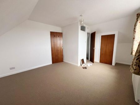 3 bedroom link detached house to rent - Photo 2