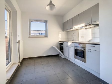 Appartement met twee slaapkamers in Evere - Photo 3