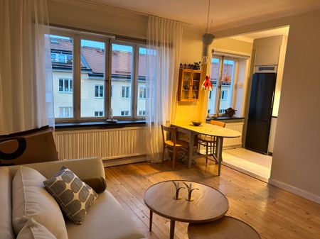 Ernst Ahlgrens väg, Stockholm - Photo 5