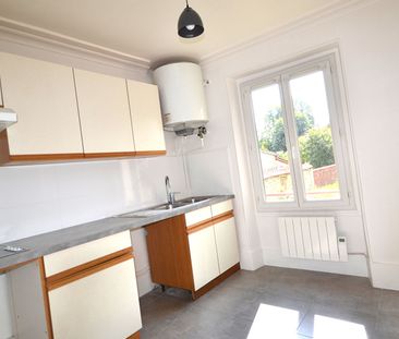 Location Appartement 2 pièces 36m² NANTERRE 92000 - Photo 2