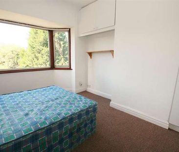 South Hayes, UB3 - Photo 3