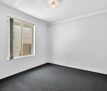 Modern 3 x 2 with Study and Lounge!! - Photo 6