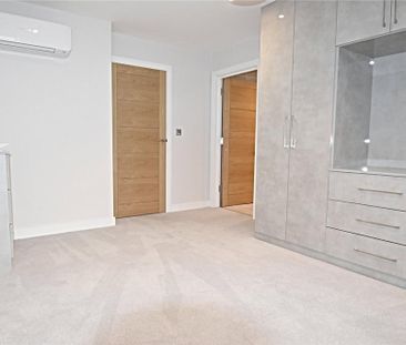 2 bedroom penthouse to rent - Photo 1