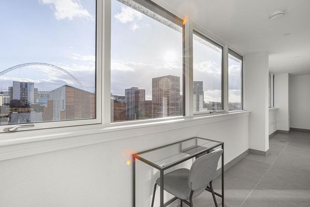 3 bedroom apartment to rent - Photo 1