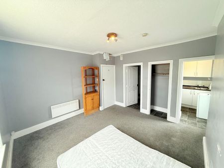 Studio to rent - Photo 3