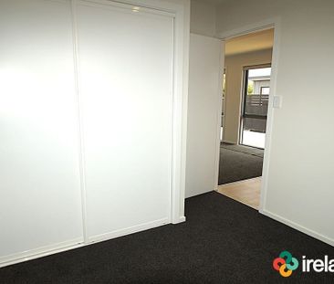 Two Bedroom Beauty - Photo 6