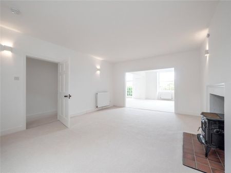 5 bedroom terraced house to rent - Photo 4